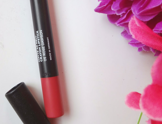 Sugar Matte as Hell lip crayon in Rose Dowson
