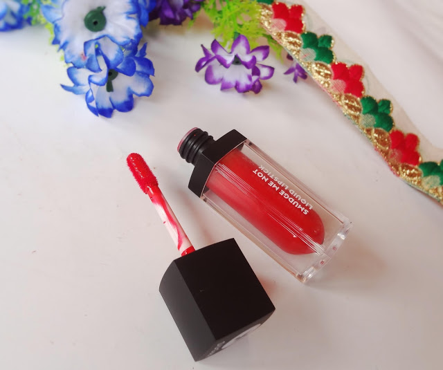 Sugar smudge me not liquid lipstick in 06 Tangerine Queen Sugar smudge me not liquid lipstick in 06 Tangerine Queen