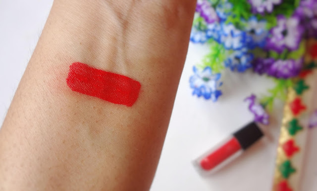 Sugar smudge me not liquid lipstick in 06 Tangerine Queen Sugar smudge me not liquid lipstick in 06 Tangerine Queen