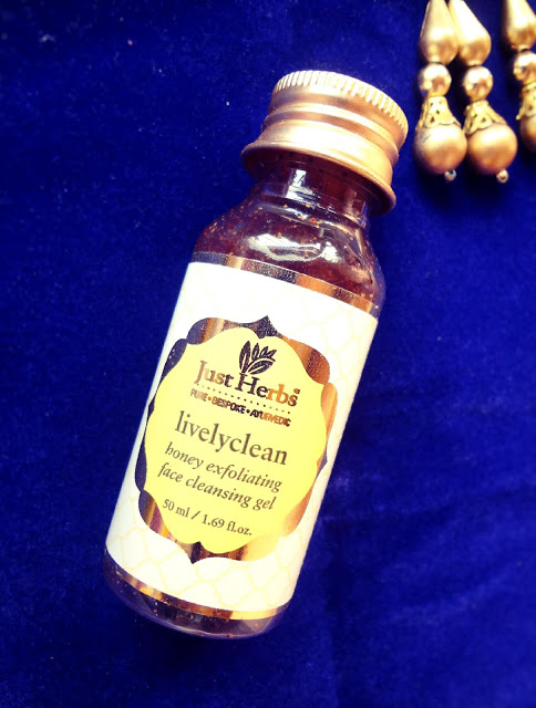 Just Herbs Livelyclean honey exfoliating face cleansing gel "Just Herbs Livelyclean honey exfoliating face cleansing gel review @throughmypinkwindow"