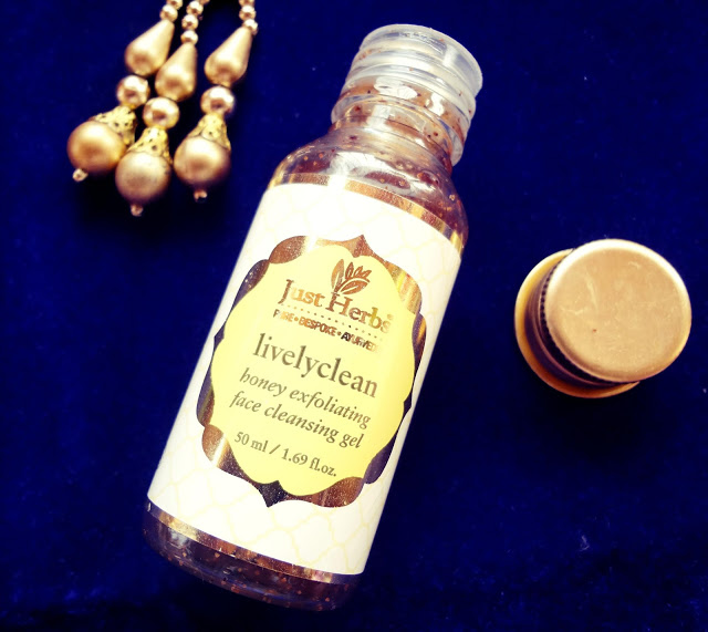 Just Herbs Livelyclean honey exfoliating face cleansing gel "Just Herbs Livelyclean honey exfoliating face cleansing gel review @throughmypinkwindow"