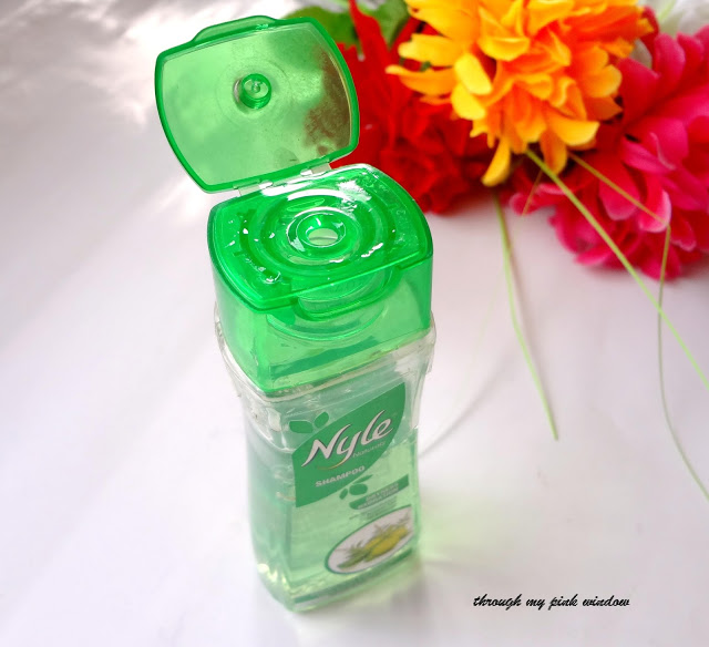 Nyle Dryness Hydration Shampoo review @throughmypinkwindow