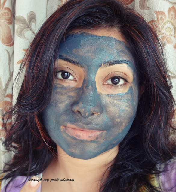 Mamaearth C3 Charcoal, Coffee and Clay Face Mask Review of Mamaearth C3 Charcoal, Coffee and Clay Face Mask for mama