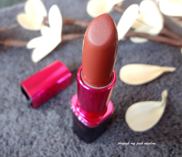  Review on Loreal Rouge Magique Intense Matte Lipsticks in shade Divine Mocha