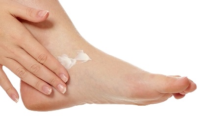 How to take care of your feet in Winter, Himalaya Foot Care Cream