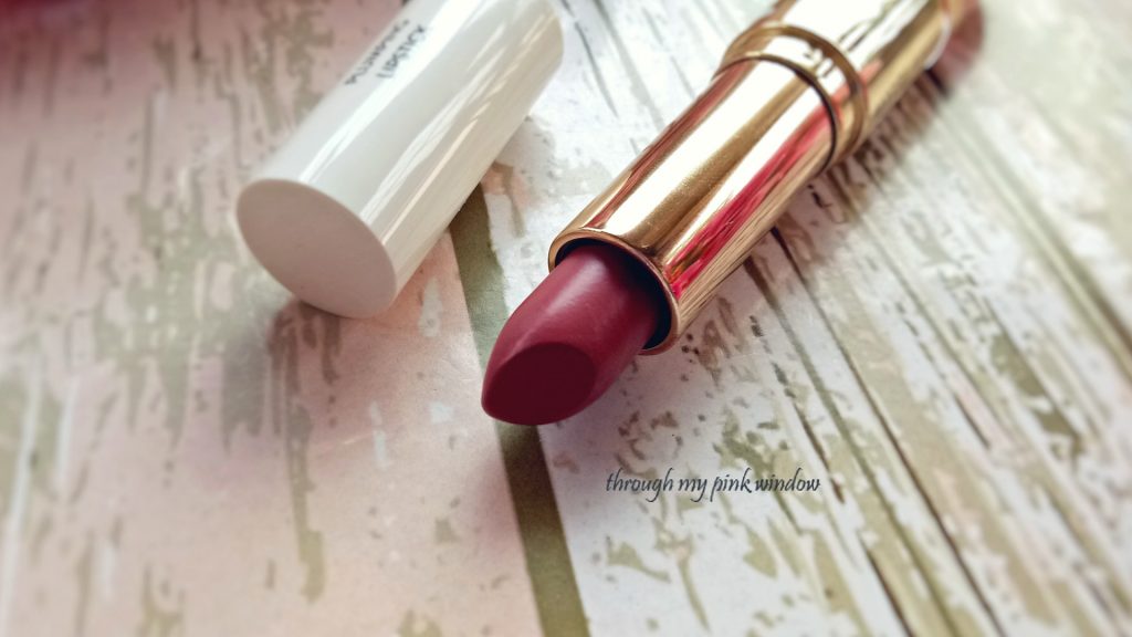 Myglamm Colour Fusion 2 in 1 Plumping Lipstick +Plumping lip gloss in the shade Head over heels Review, Swatch and MOTD