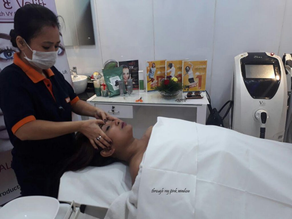 VLCC 7x Ultra Rejuvenating Charcoal Facial