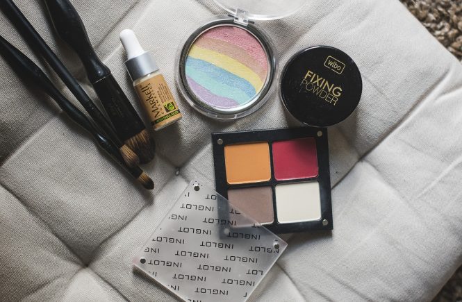 How to build your makeup kit with the most affordable products?