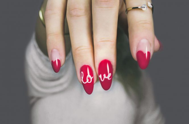 5 Tips To Grow Your Nails this Winter