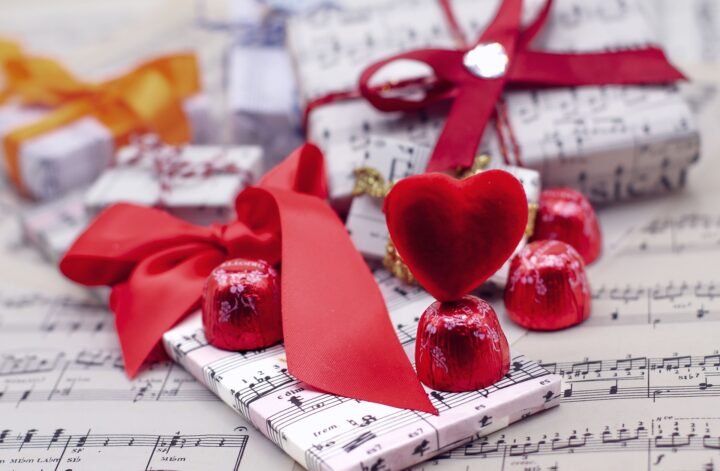 6 Best Valentine's Day Gift Ideas for your loved one that will leave them speechless